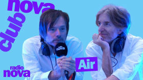 Le duo Air est dans le Nova Club (Fnac Live Paris 2025)