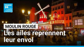 Paris : les ailes du Moulin Rouge reprennent leur envol dans un "nouveau Pigalle" • FRANCE 24