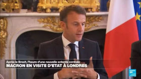 Macron entame une visite d'État au Royaume-Uni, symbole du réchauffement entre les deux pays