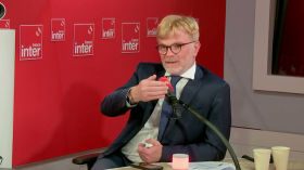 "Si on fait un effort mesuré maintenant, on arrivera à s'en sortir ensuite", assure Marc Fesneau